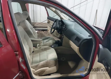 2005 Volkswagen Jetta Gls Tdi from USA, damaged, VIN 3VWSR69M05M015025